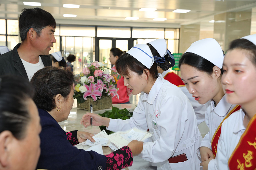 葫蘆島市第二人民醫(yī)院全面升級(jí)，盛大開診(圖1)