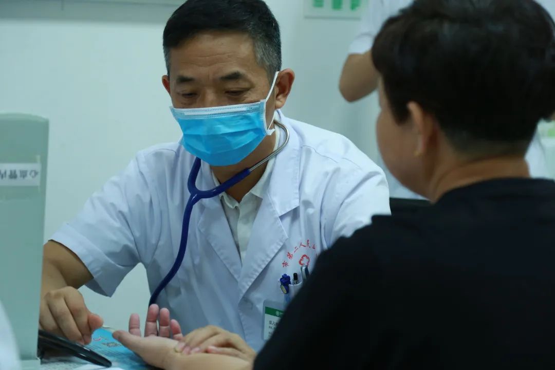 全國(guó)首批！遼西首例！葫蘆島市第二人民醫(yī)院心臟中心完成遼西首例Micra AV無(wú)導(dǎo)線起搏器植入術(shù)(圖1)