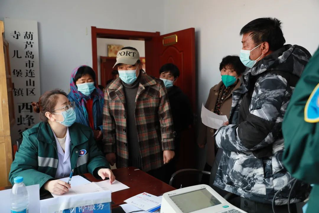 踐行黨的二十大精神，市二院黨員開展大型公益出診！(圖3)